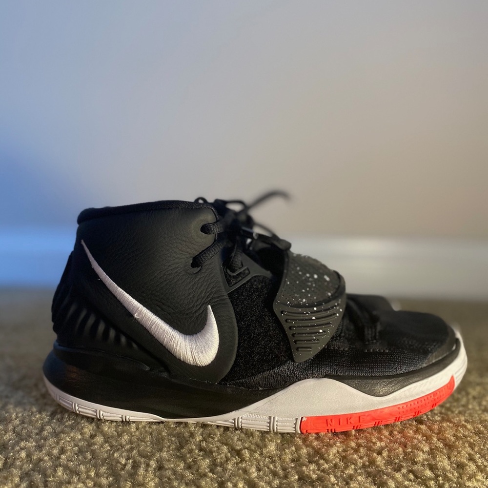 Kyrie 6 boys basketball shoes size 6Y